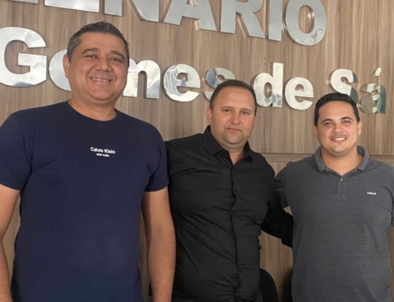 Suplente de vereador Jos Alves da Silva Filho (Alvinho Policial) toma posse na cmara de Conceio